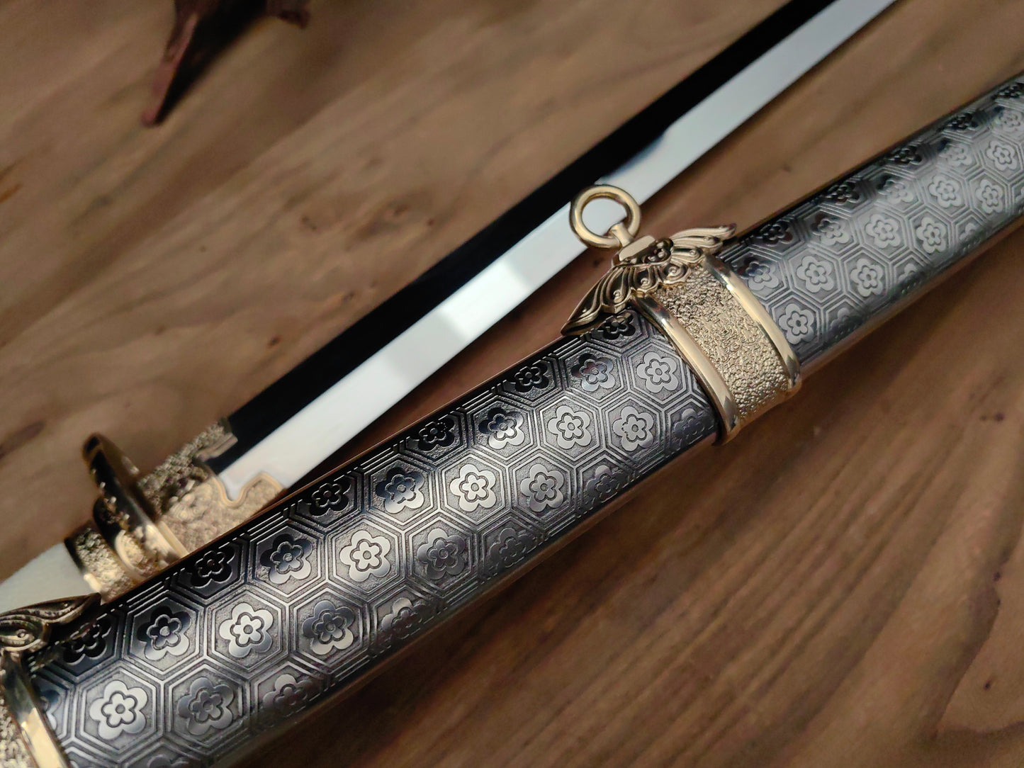 Winter Plum Jian (傲雪寒梅剑) – Hand-Forged Chinese Sword with Stainless Steel Scabbard