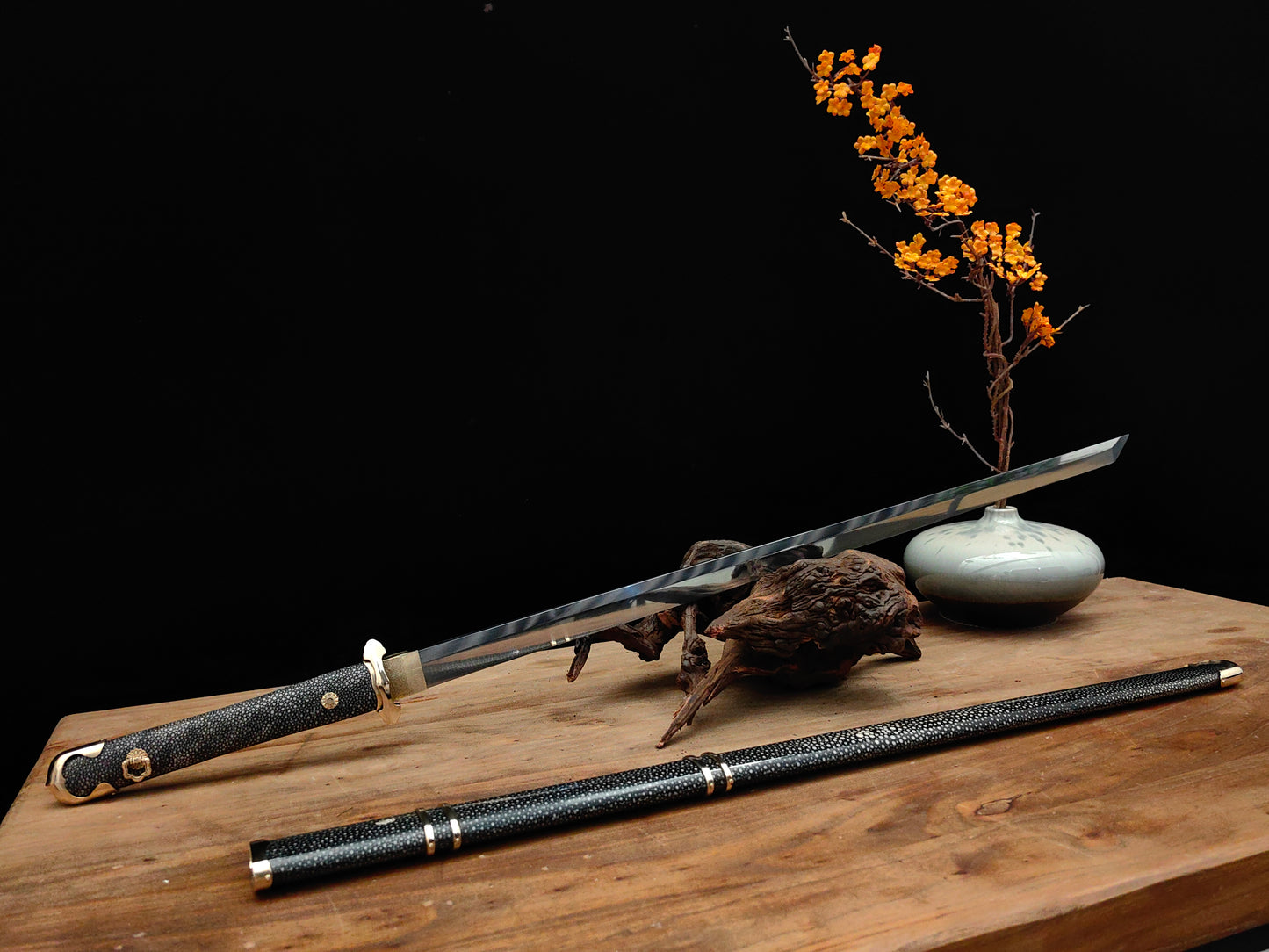 Tang Dao with Crossguard and Pommel (Genuine Rayskin Edition)