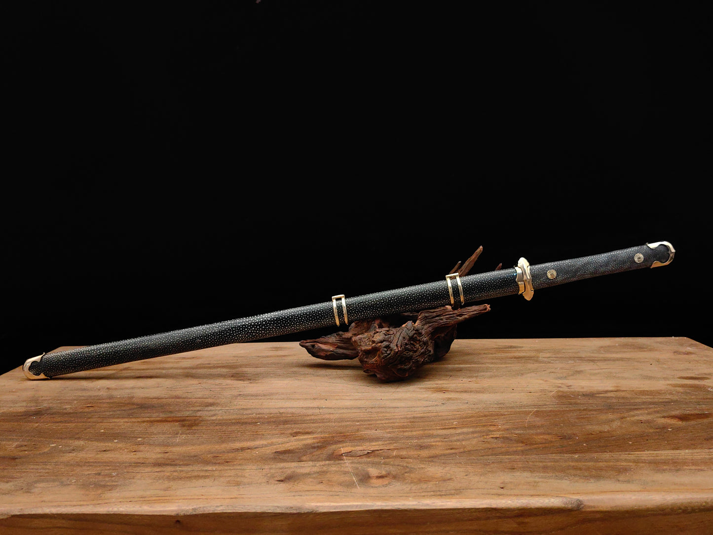 Tang Dao with Crossguard and Pommel (Genuine Rayskin Edition)